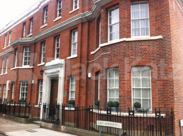 			LET, 2 Bedroom, 1 bath, 1 reception Apartment			 East Arbour Street , Limehouse 